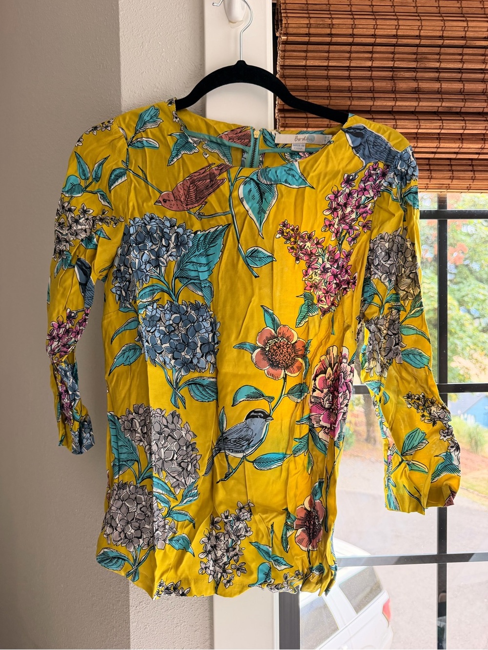 Boden silk blend Yellow Floral Blouse size 6